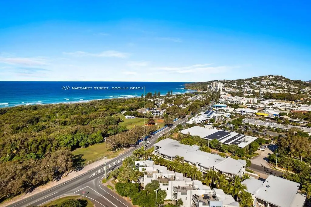 Villa Two Coolum, Opposite Beach, 4 Pools Coolum Beach
