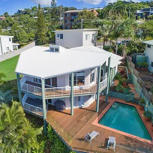 10 Mona Vista Court Holiday home